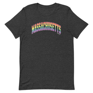 Massachusetts Varsity Arch Pride - Short-sleeve unisex t-shirt