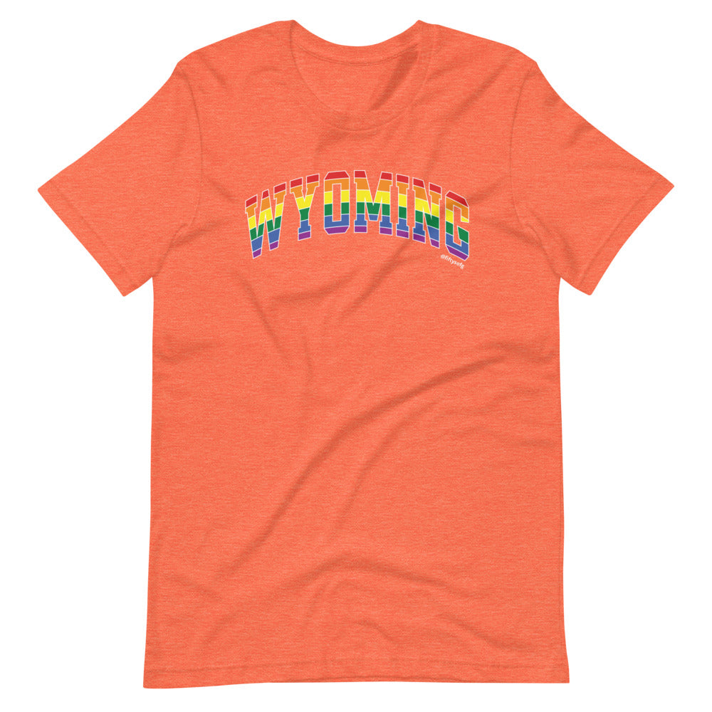 Wyoming Varsity Arch Pride - Short-sleeve unisex t-shirt